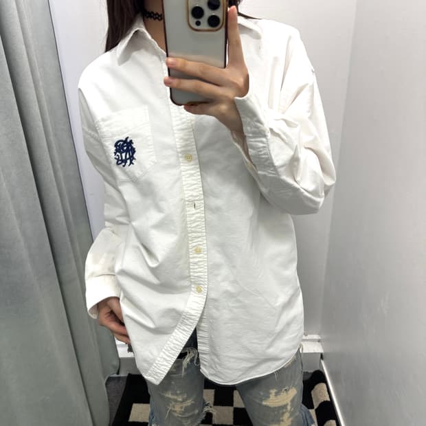 폴로 화이트 자수 셔츠