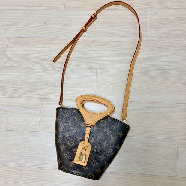 수입 가방 탑핸들백