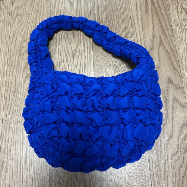 코스 퀼팅 구름백