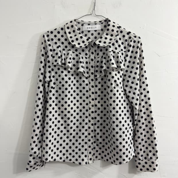 swells dot blouse