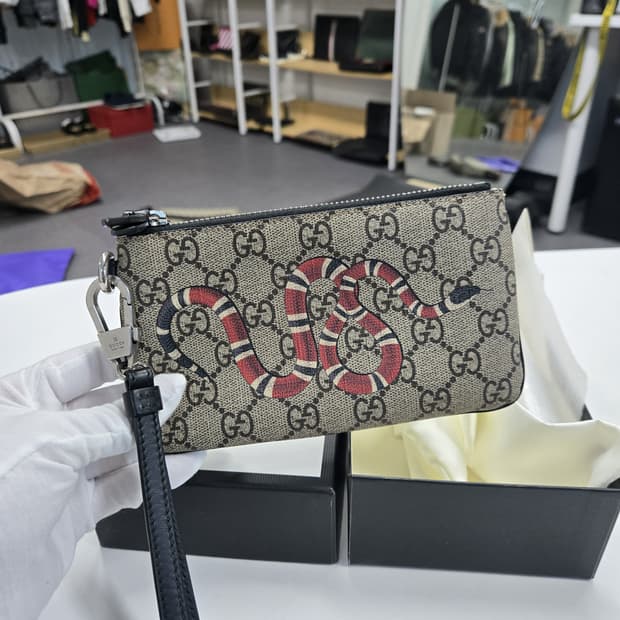 [A급컨디션]구찌 스네이크 미니 클러치백