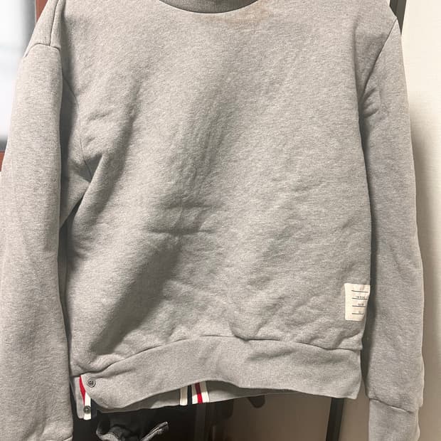 톰브라운 맨투맨 3사이즈