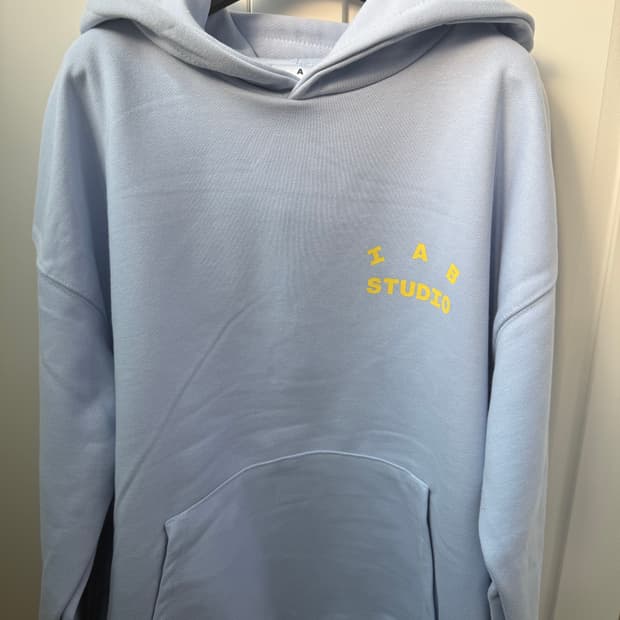 아이앱 스튜디오 스카이블루 후드 M (미착용)