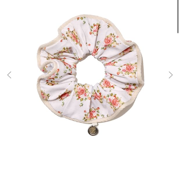 글로니 CHARM SCRUNCHIE (CREAM BOUQUET)