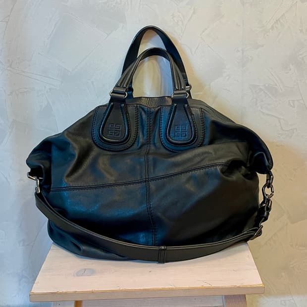 지방시 Givenchy나이팅게일 맥시 (XL) 블랙 카프스킨 숄더백