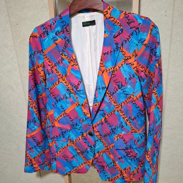 Benetton 칼라풀 자켓 42