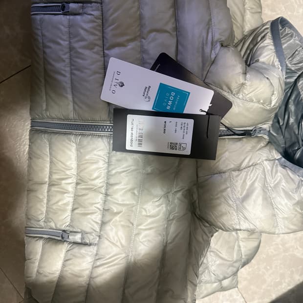 L사이즈 무신사스탠다드 시티레저 립스탑 경량패딩 라이트그레이