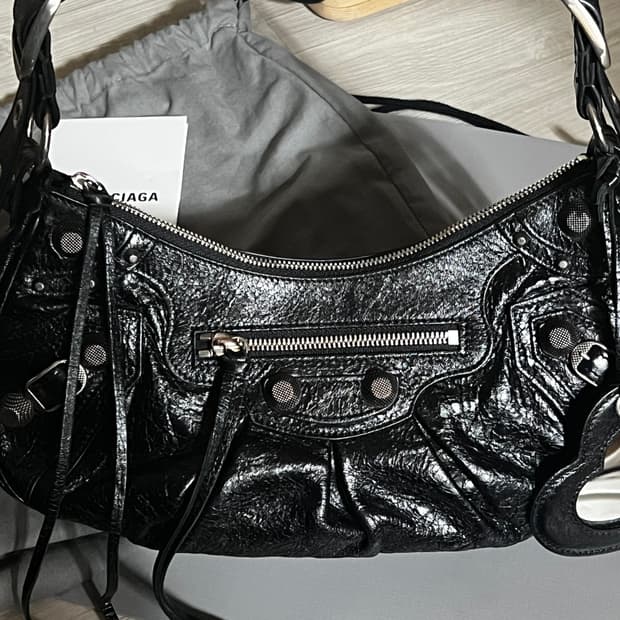 발렌시아가 르카골 S 블랙 숄더백