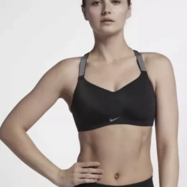 NIKE 나이키 스튜디오 라이트 서포트 스포츠 브라렛(S 사이즈)