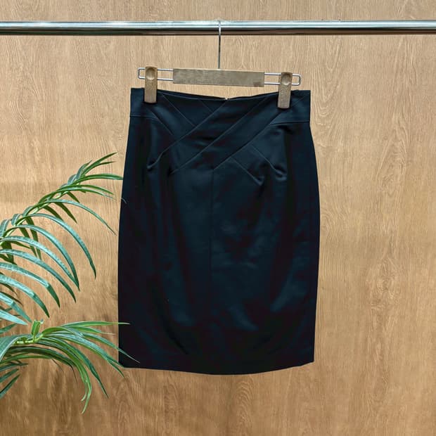 캘빈클라인 H라인 펜슬 미디 스커트 허리 교차 절개 슬릿 디테일 블랙