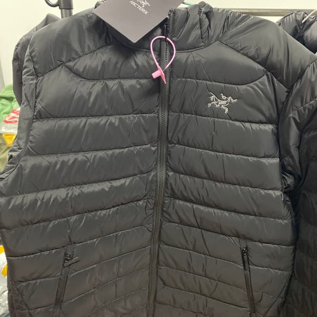 아크테릭스 다운 자켓 블랙 L