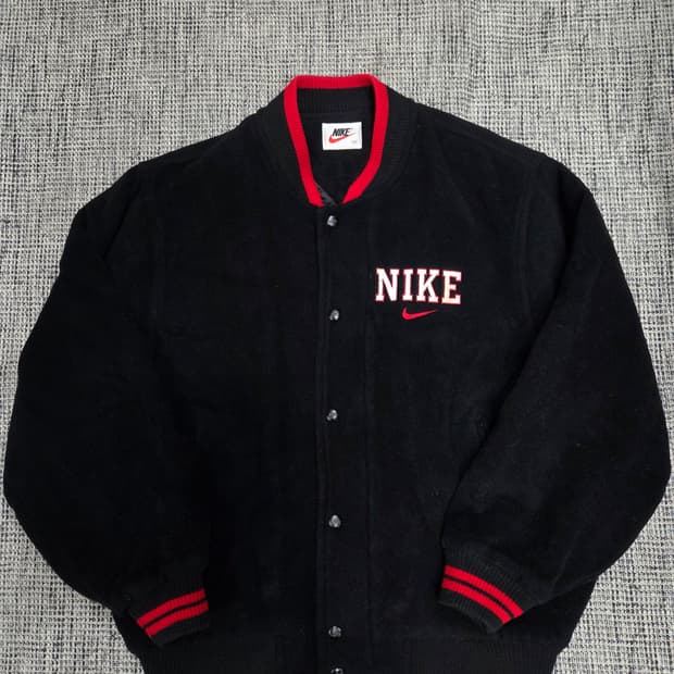 100 나이키 빅로고 바시티