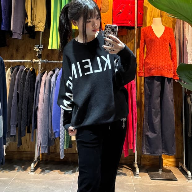 M 캘빈클라인 스펠링 블랙 니트