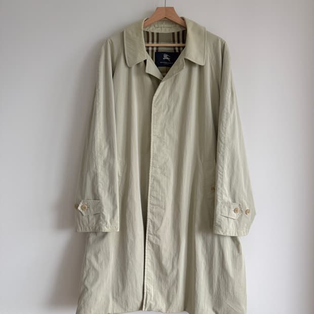 올드 버버리(Burberrys) 트렌치 코트