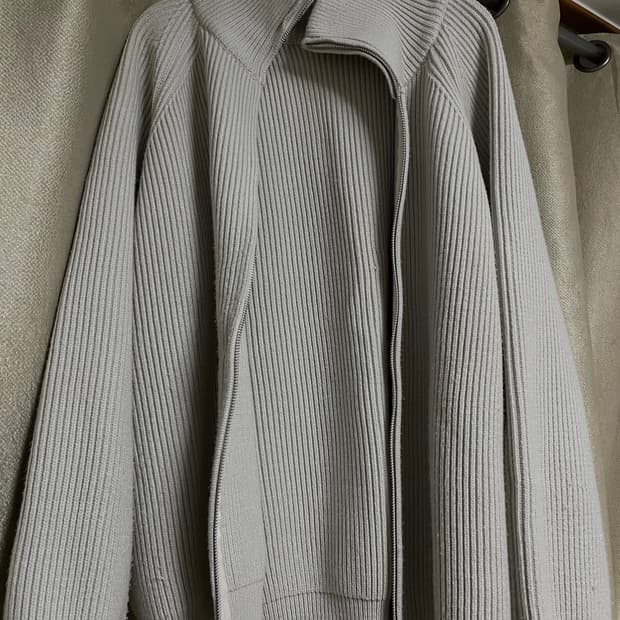 니틀리 리브드 집업 가디건