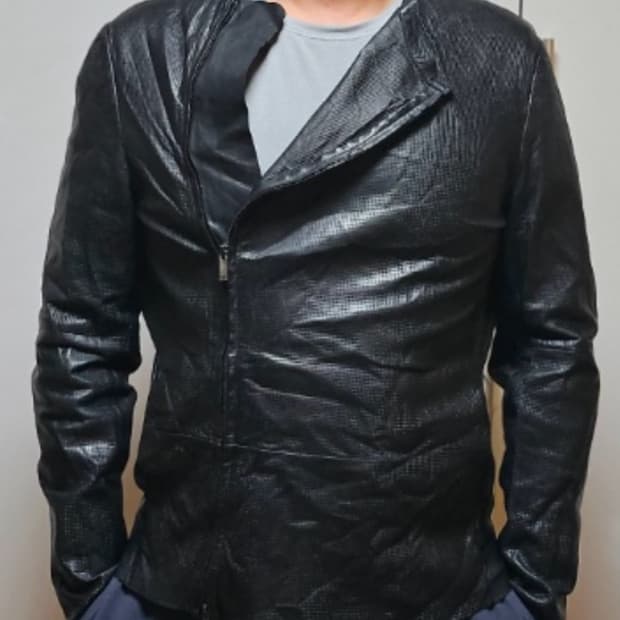 엠포리오 아르마니 카페레이서 퍼포레이티드 재킷(레더)50 사이즈