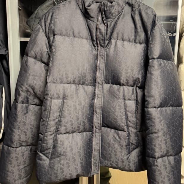 디올 남성 오블리크 블랙 패딩 54 급처