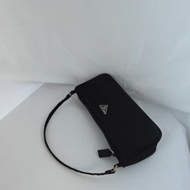 [정품 PRADA] 프라다 포코노 나일론 바게트백 토트백