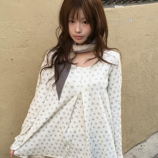 Floral Tuck Longsleeve,Cream