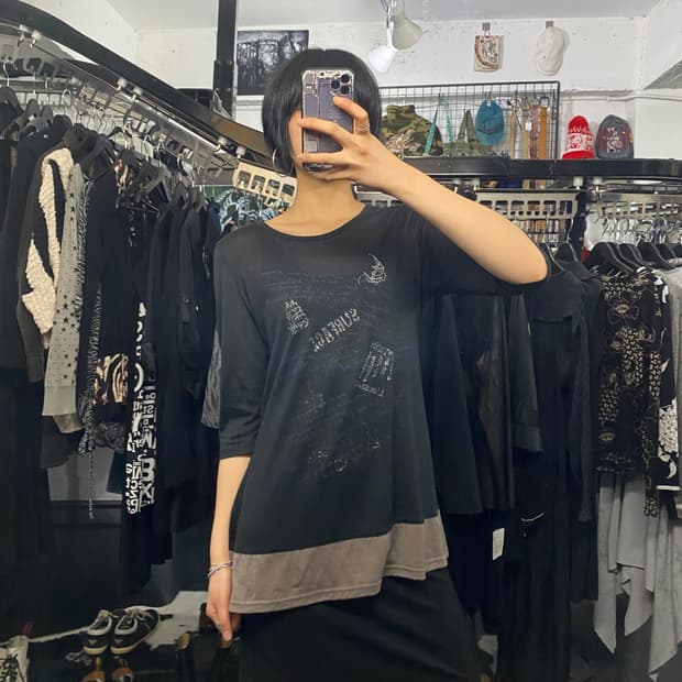 C’est tout 글리터 프린팅 디테일 레이어드 슬리브