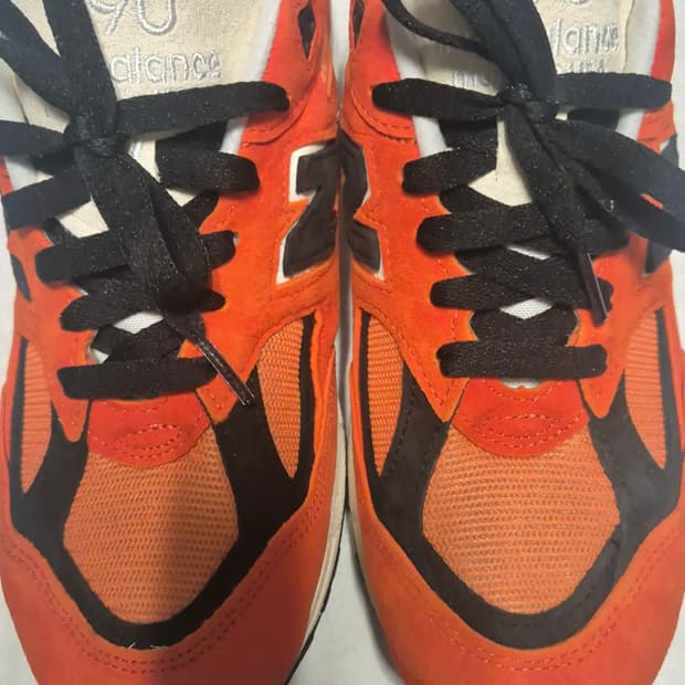 뉴발란스 990v2 메이드 인 USA 마리골드 블랙