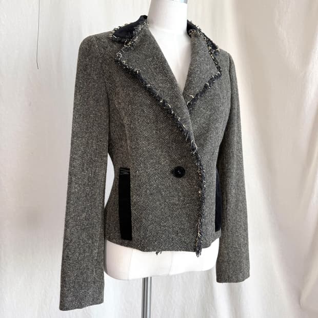 Hiroko Koshino 마이크로 프린지 트위드 블레이저