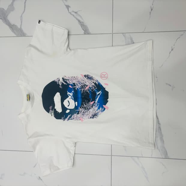 베이프 사쿠라 반팔티