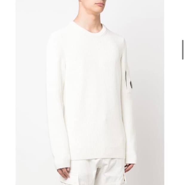 CP컴퍼니 풀립 크루넥 점퍼 23FW 52싸이즈