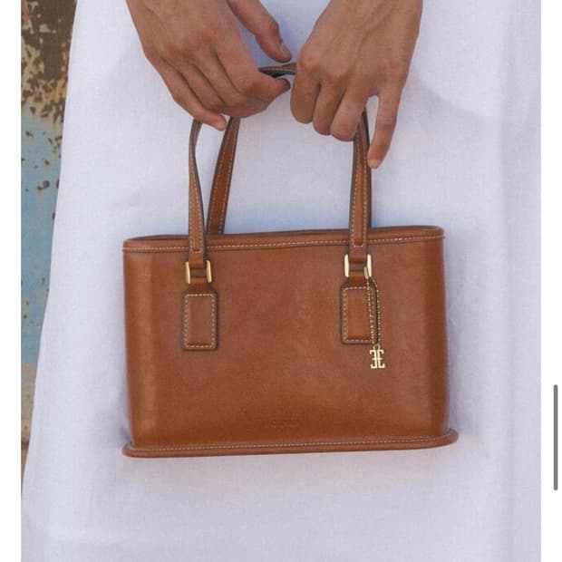 [폴뉴아] 미니 버로우백_카멜 판매