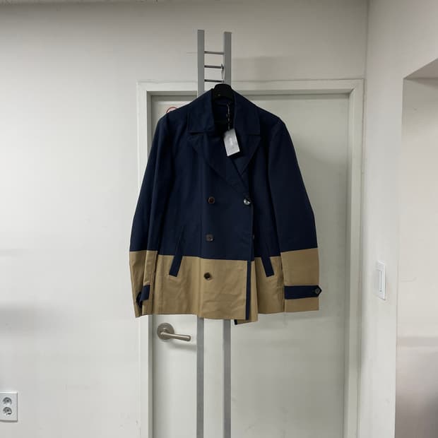 휴고보스 트렌치 코트 50