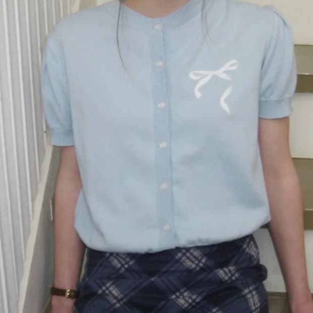 레터프롬문 리본프롬문 하프 가디건 스카이블루