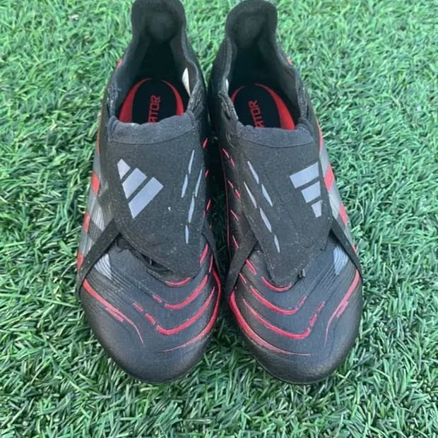 아디다스 프레데터 리그