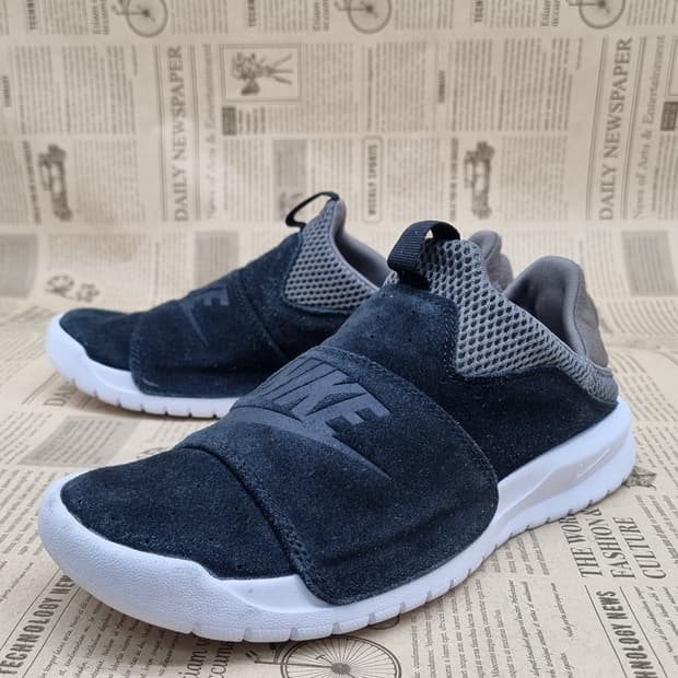 나이키 베나시 슬립 여성슬립온 240