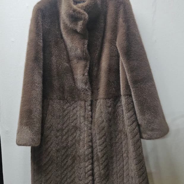 chowoosen  브라운 인조 밍크 롱코트  55 실측가단52