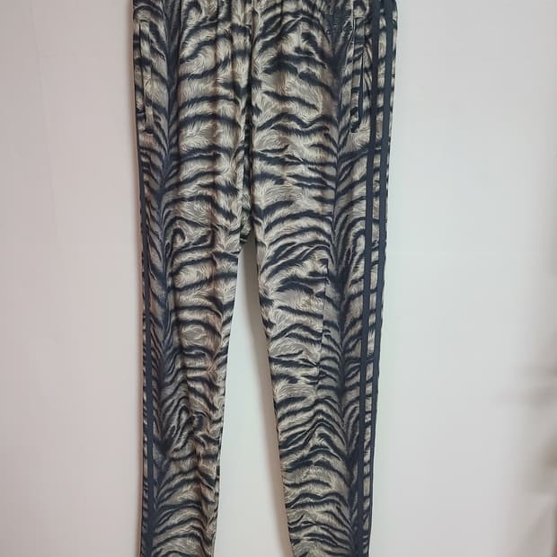 아디다스 제레미스캇 바지