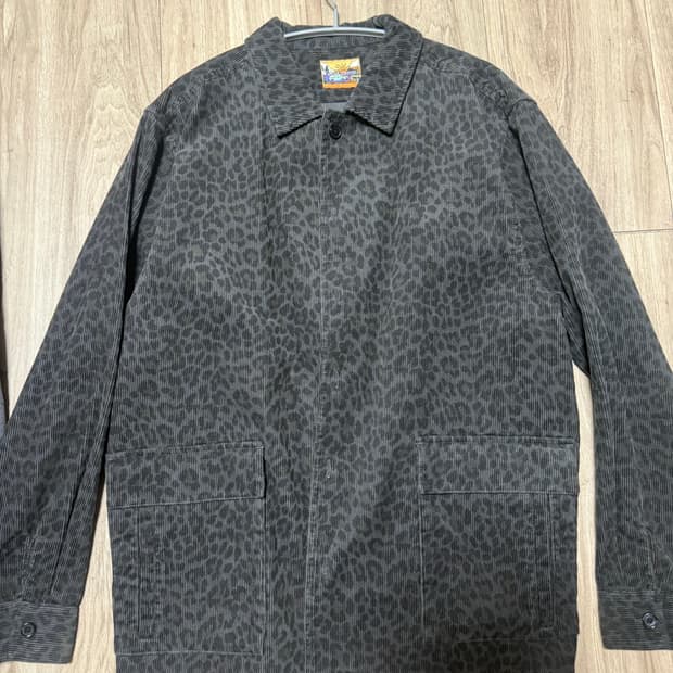 프릭스스토어 레오파드 초어자켓