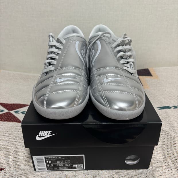 나이키 토탈 90 우먼스 270