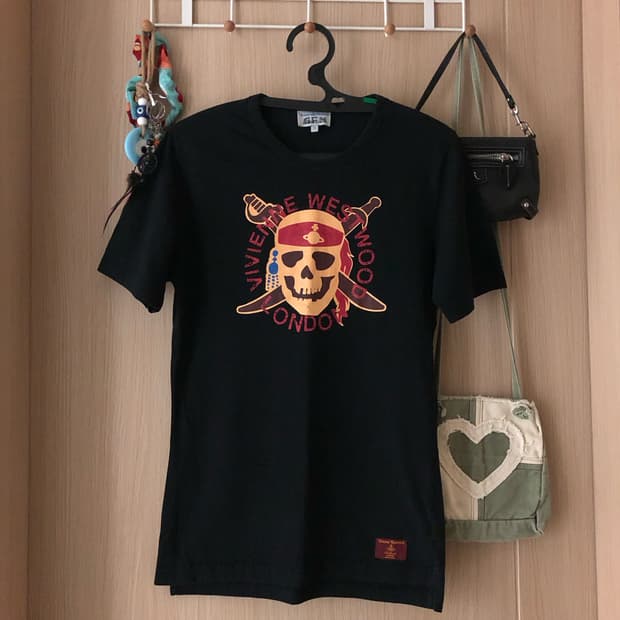 [Vivienne Westwood] 비비안웨스트우드 스컬 펑크 티
