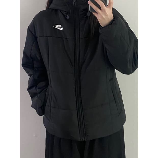 나이키 써마 루즈핏 패딩