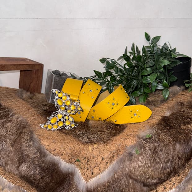 Yellow oriental butterfly buckle belt