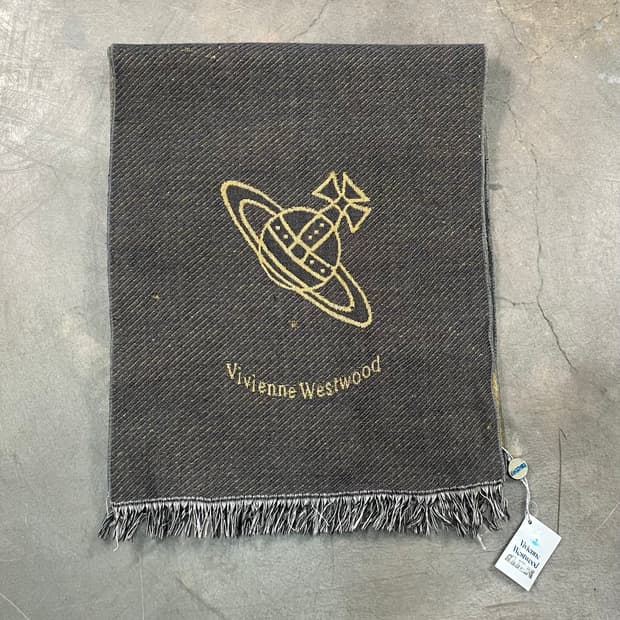 비비안웨스트우드 머플러