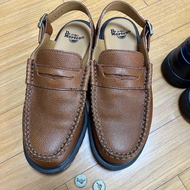 닥터마틴 페니로퍼 디테일 240