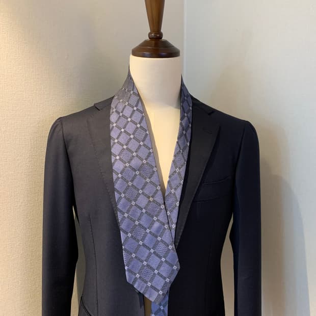 돌체앤가바나 모노그램 명품넥타이 100실크 정장코디룩 A등급