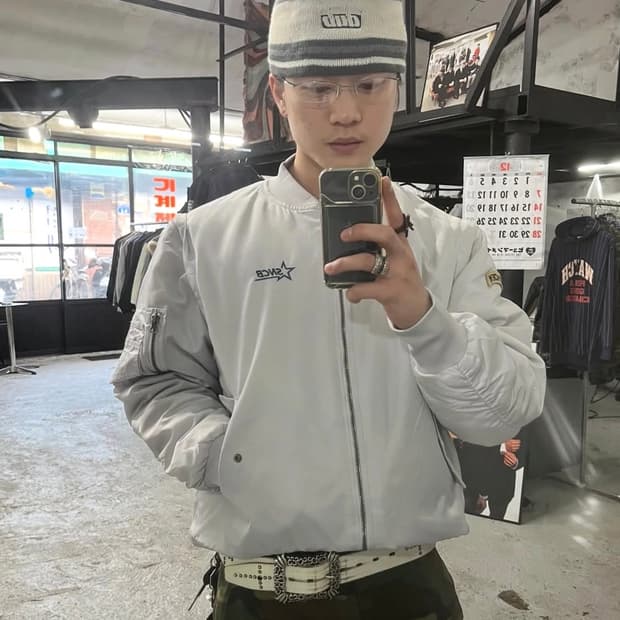 Snap Club gimmick ma-1 bomber jacket