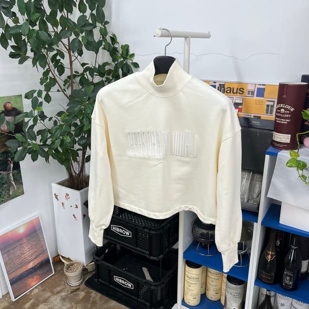준지 우먼 크롭 맨투맨 36