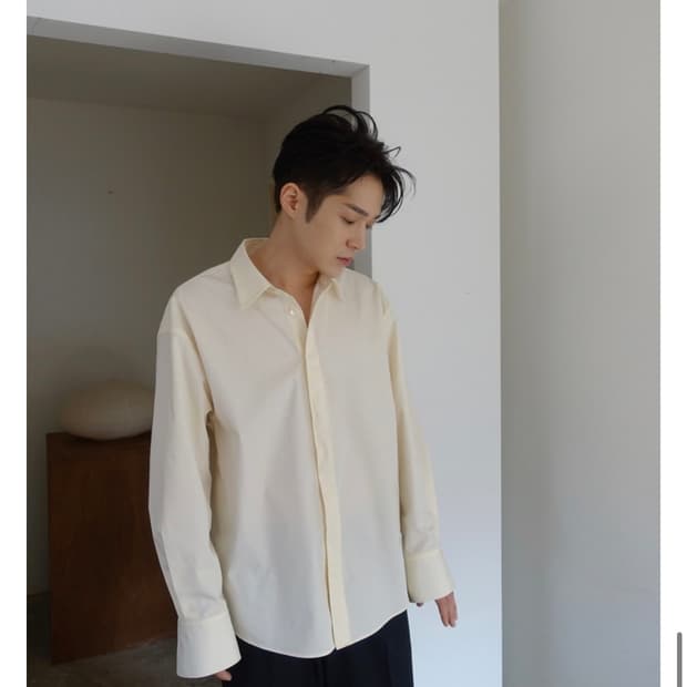 오운아워 MNM 김현우 셔츠 초판
