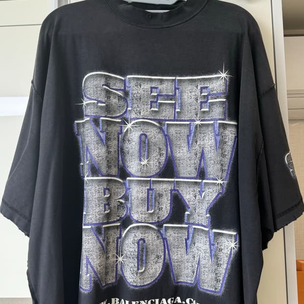 발렌시아가 snbn 티셔츠 4