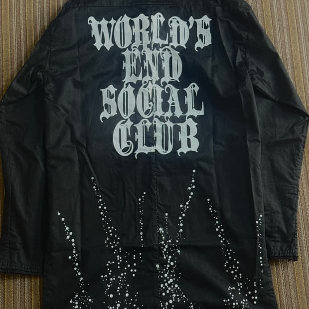 Kmrii ’World's End Social Club‘ 롱 셔츠