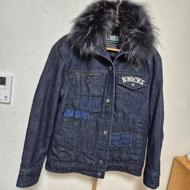 18만 정품 NBA Knicks 리얼 밍크 데님 패딩 청자켓