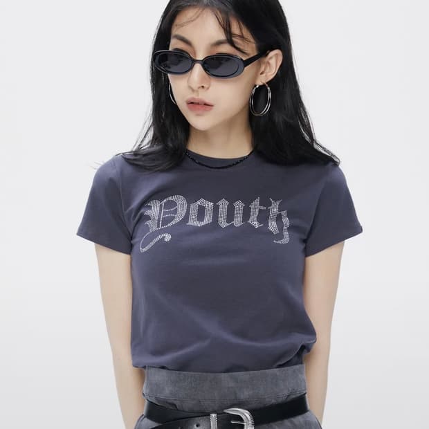 유스크루 YK민지 티셔츠_차콜